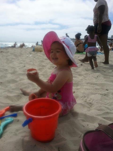 jazlynbeachjune302012.jpg