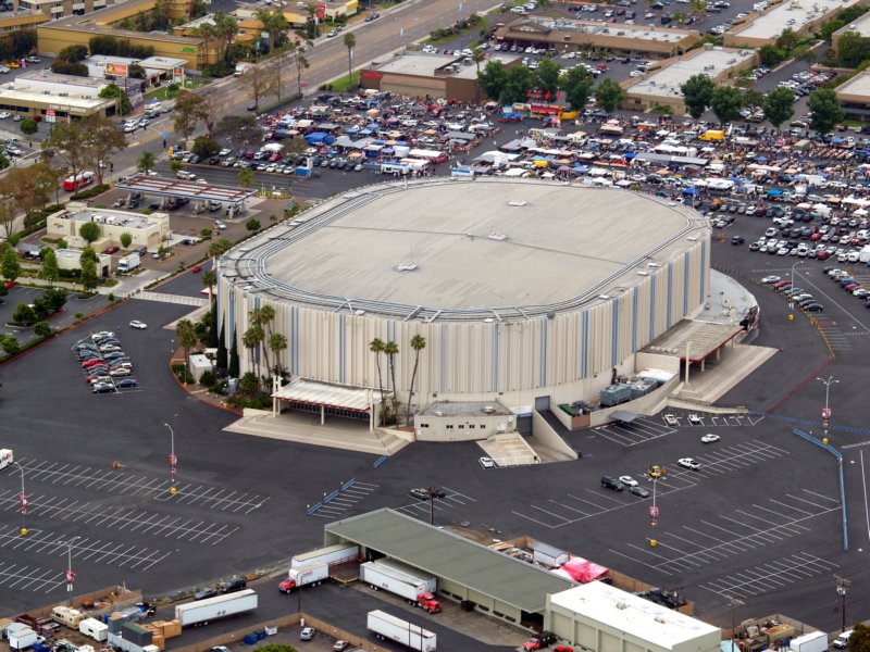 sportsarena2.jpg