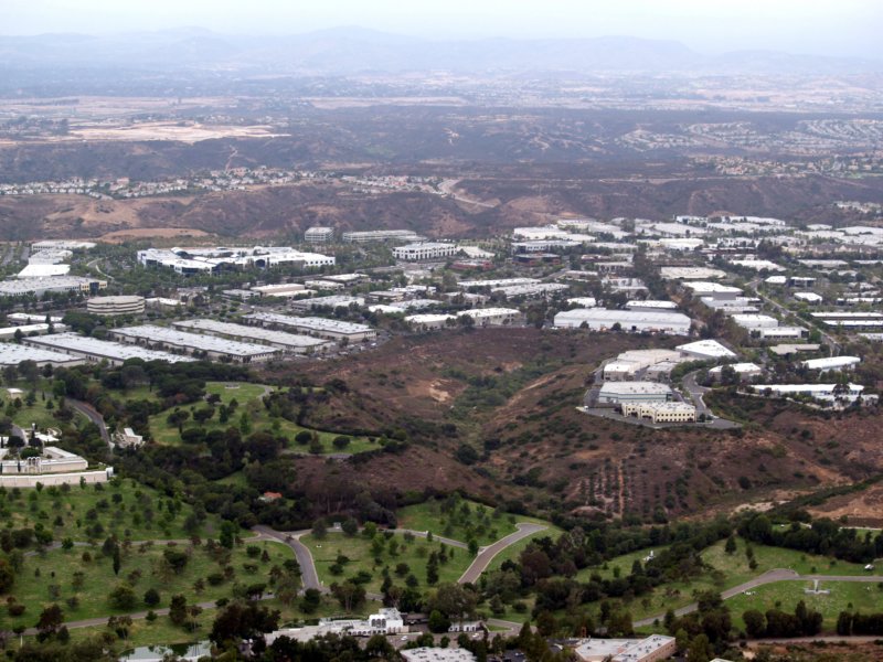 elcaminomemorialcemetery2.jpg