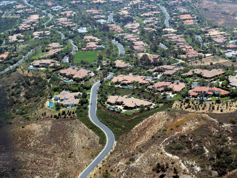 homescarmelvalley2.jpg