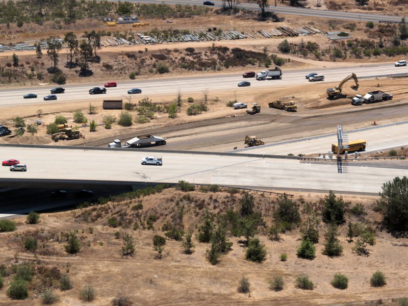 roads15construction.jpg