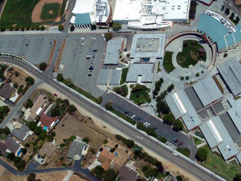 fallbrookhs5.jpg