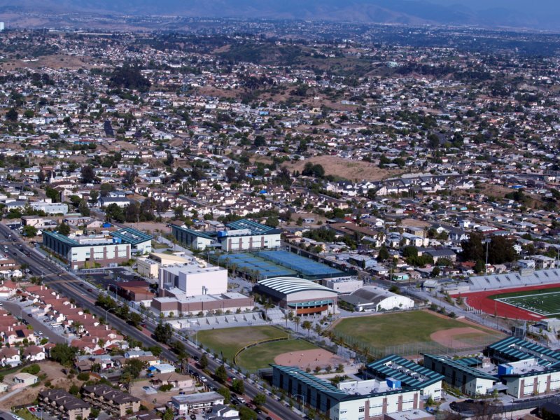 lincolnhs6.jpg