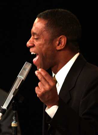 Singer Earl Thomas
