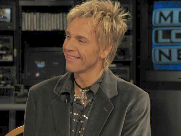 Leonard Simpson ,  Fashion expert