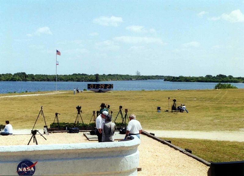 nasa2001a_095a_800.jpg