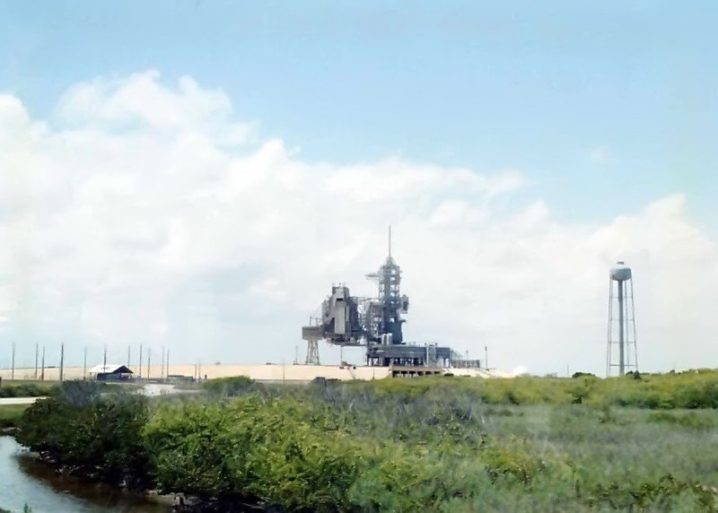 nasaa025a_8001.jpg